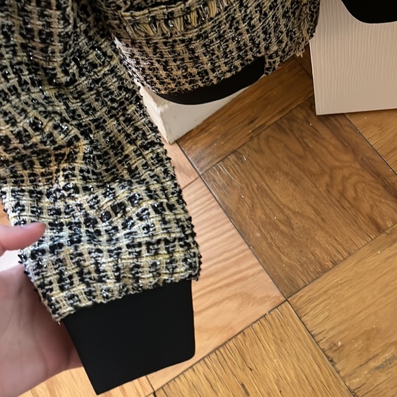 Ann Taylor bomber style tweed blazer - Picture 4 of 5